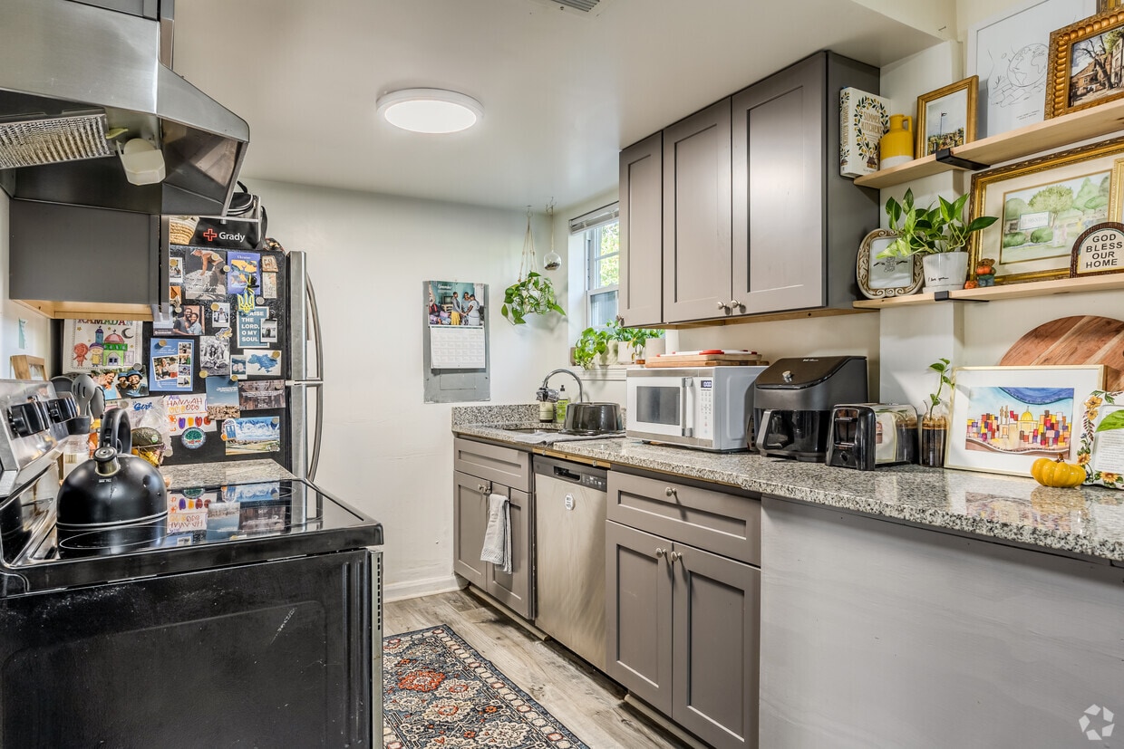 Primary Photo - Clarkston Oaks Apartments