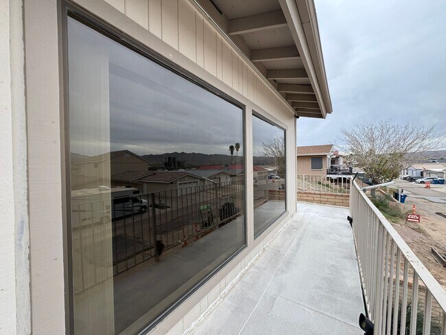 Building Photo - 3Br 3Ba House with Pool Across- RIVERFRONT with Balcony Observation Deck