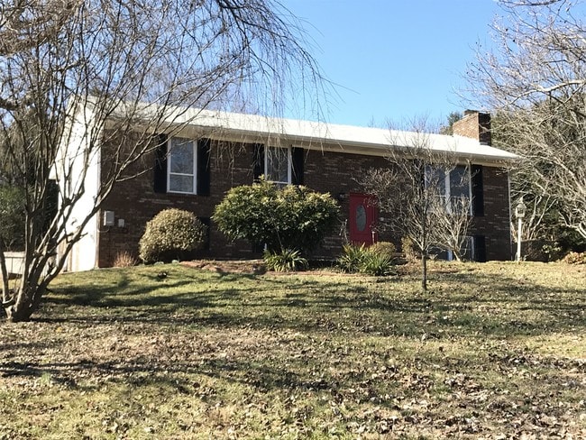 Building Photo - 423 Kendall Rd