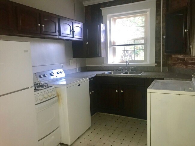 Foto del edificio - 940 Gates Ave