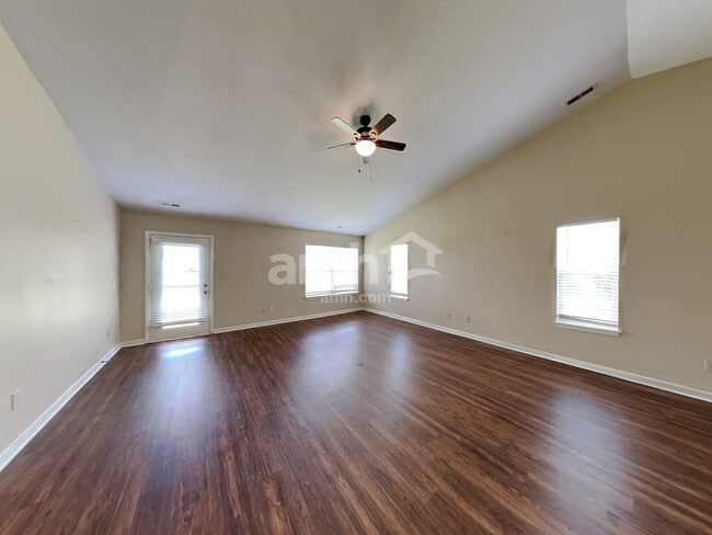 Foto del edificio - 7576 Gold Coin Dr