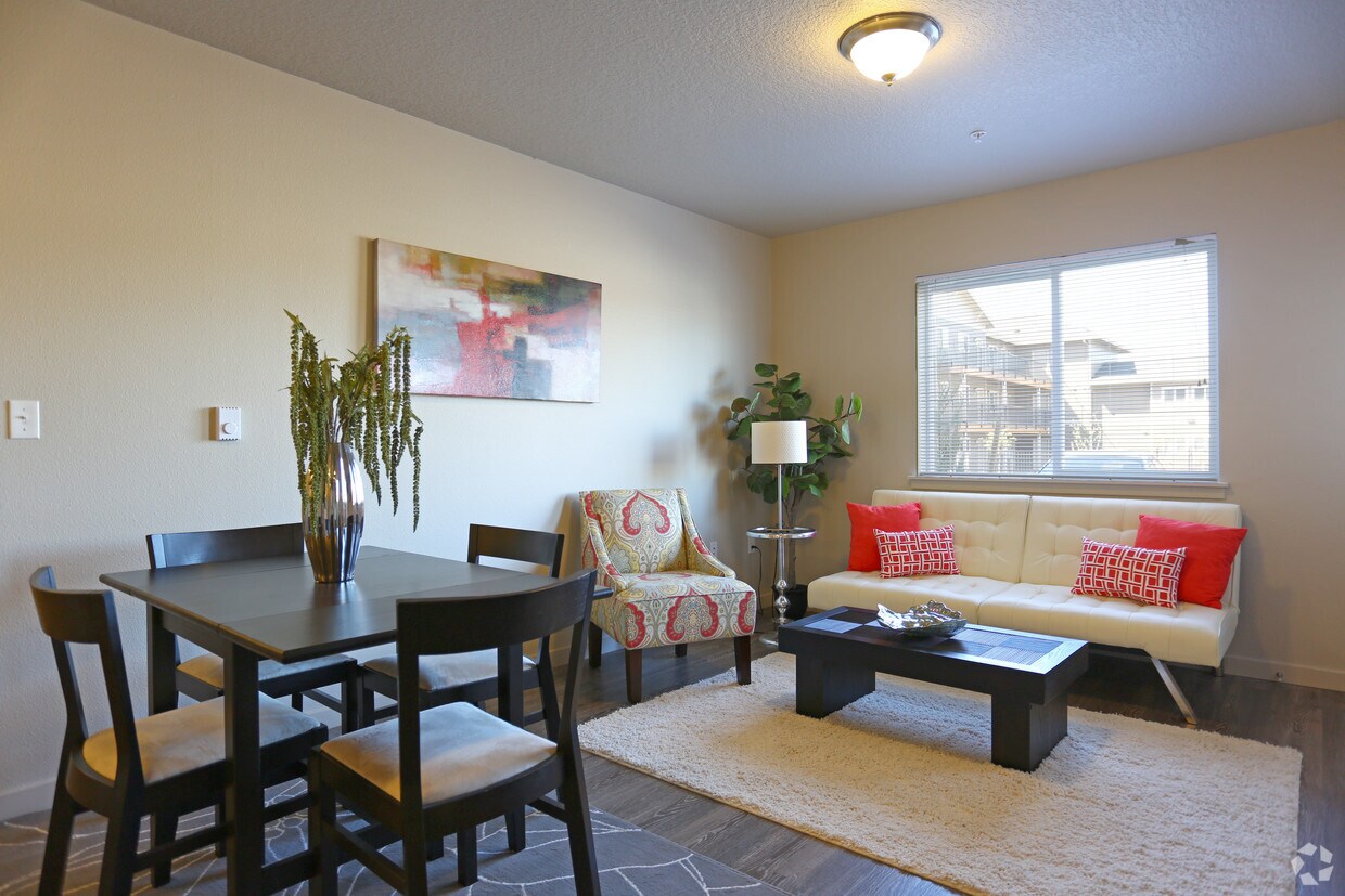 Pioneer Vista Apartments in Ridgefield, WA