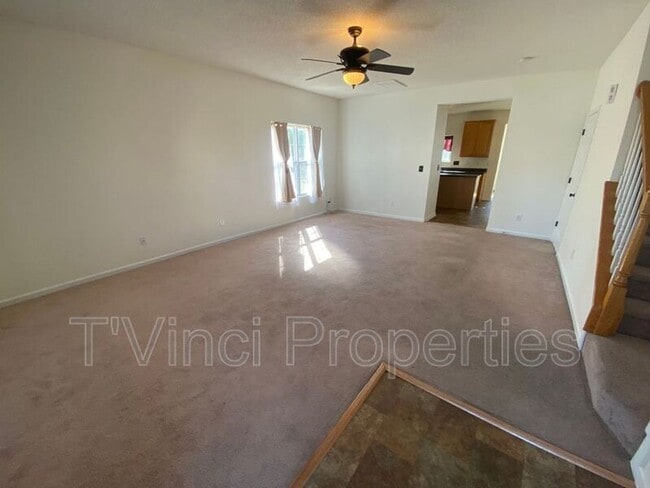 Building Photo - 3 Bedroom, 2.5 Bathroom Townhouse in Winst...