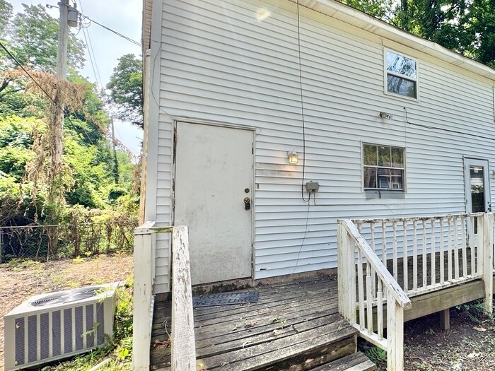 Foto principal - 3569 Douglass Ave