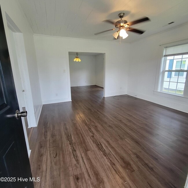 Foto del edificio - 205 N Dudley St