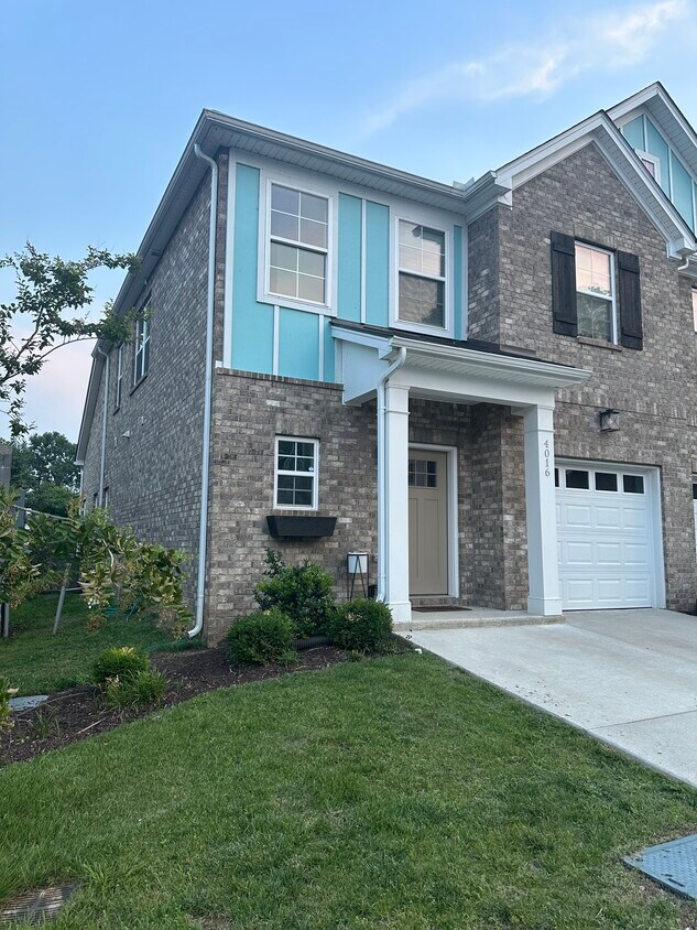 4016 Opal Dr, Hendersonville, TN 37075 Townhome Rentals in