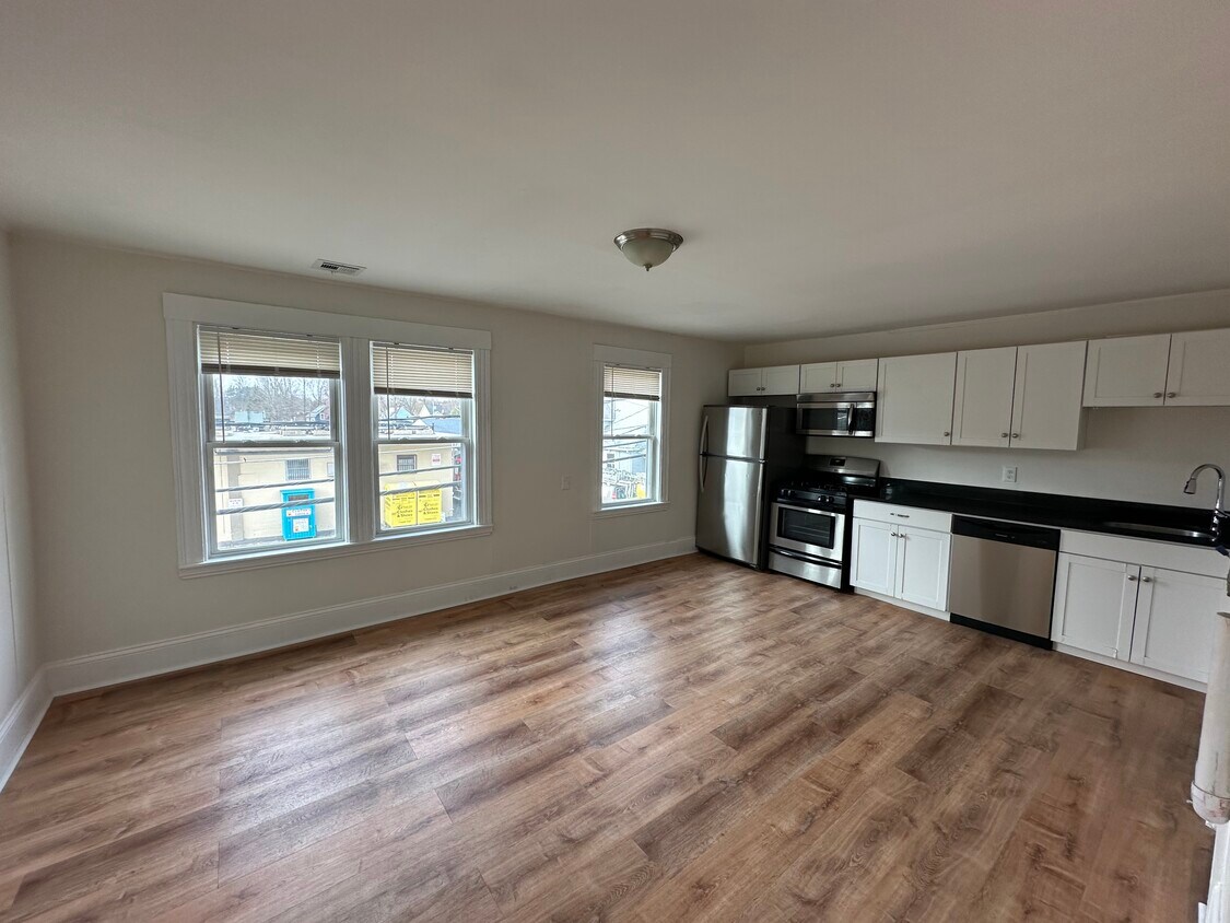 updated kitchen with dinning space - 3 Pond St