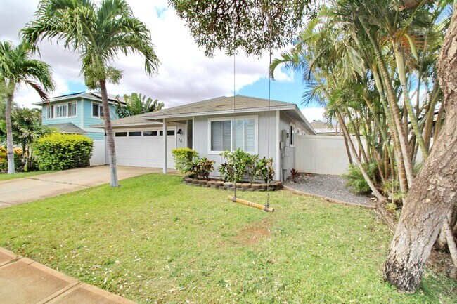 Building Photo - Spacious, Unfurnished, Standalone Private ...
