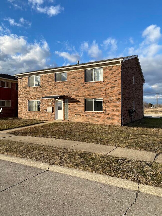 Foto del edificio - 310 Perry Pl