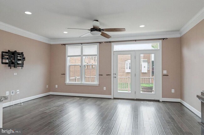 Foto del edificio - 3697 Ambrose Hills Rd