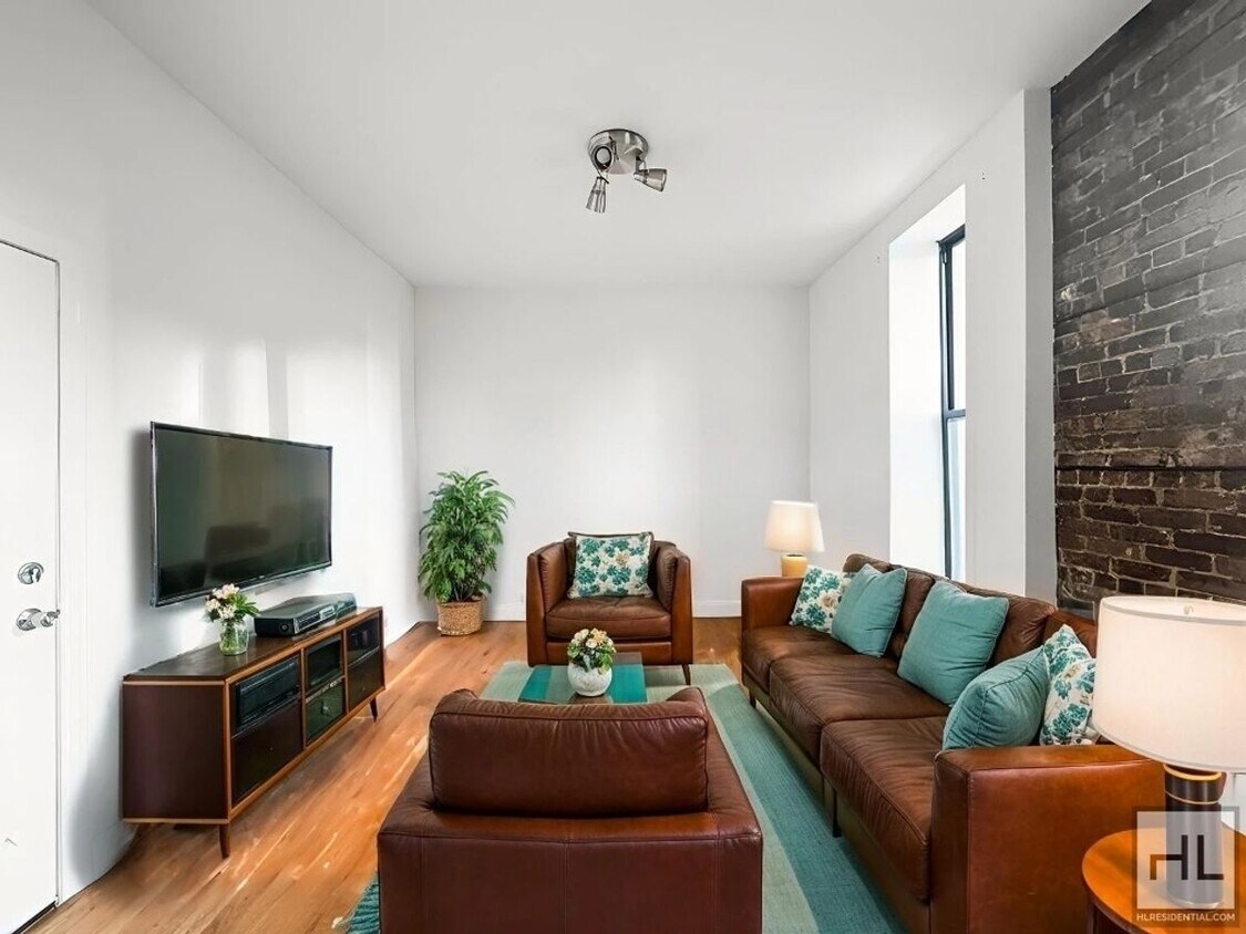 Foto principal - 383 W 125th St