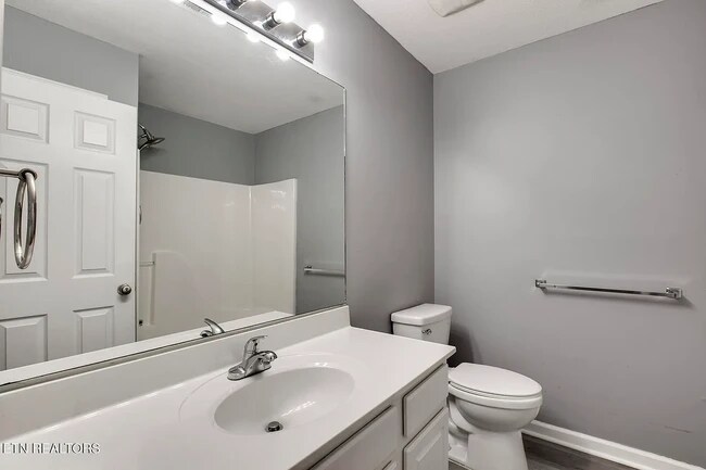 Foto del edificio - 1853 Tillery Square Ln