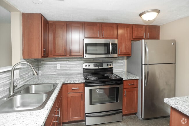 2BR, 2.5BA - Townhomes at Fall Creek Place