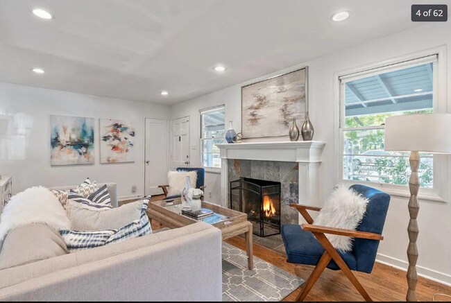 Building Photo - 16515 Marchmont Dr
