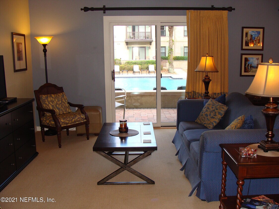 Foto principal - 955 Registry Blvd