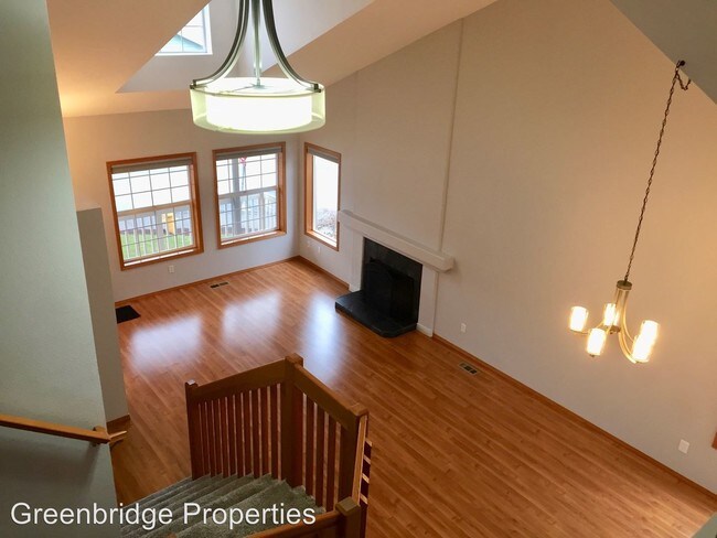 Building Photo - 13414 SW Uplands Dr