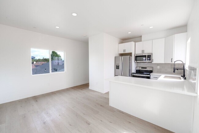 Foto del edificio - 2860 Webster Ave