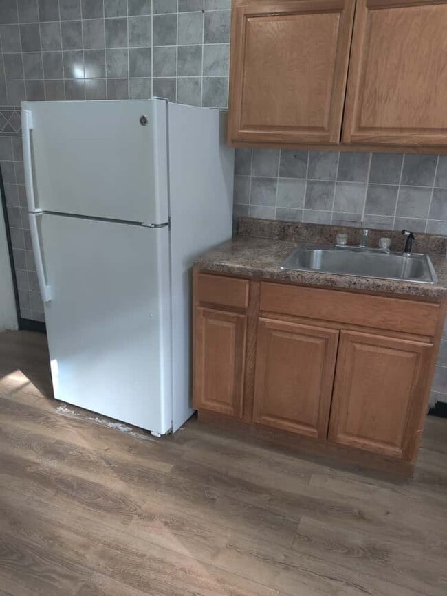 Building Photo - 2170 Conlyn St