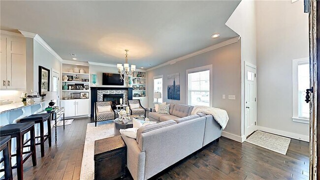 Building Photo - 6519 W Pleasant Way