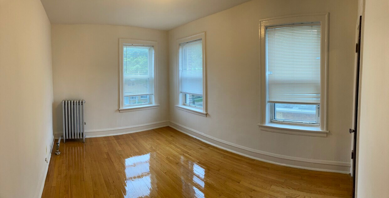 Foto del edificio - 7914 S Dobson Ave