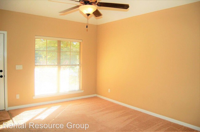 Building Photo - 2 br, 2 bath House - 179 Apricot Lane