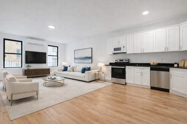 Building Photo - 346 W 52nd St