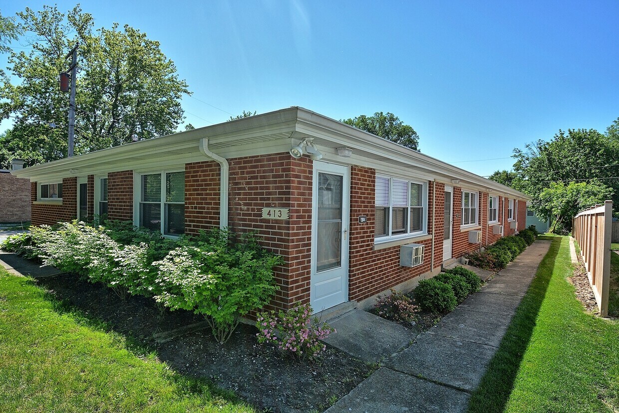 Primary Photo - 413 Wilson St