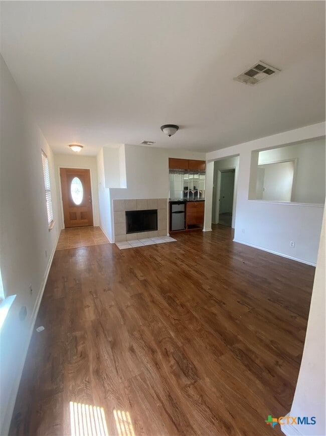 Building Photo - 206 Calixto Ct