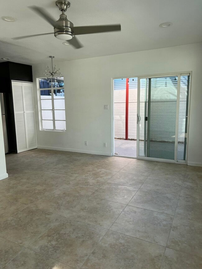 Building Photo - 573 S Calle Palo Fierro