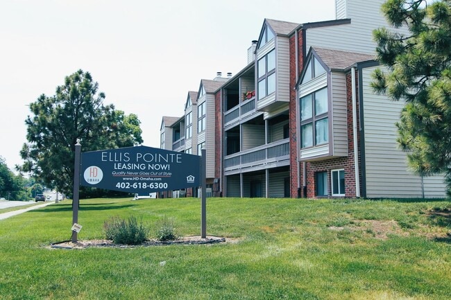 Photo - First floor convenience.  Ellis Pointe in Ralston.  Lease Today! Apartment