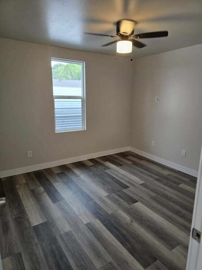 Foto del edificio - 2222 W Dunlop St