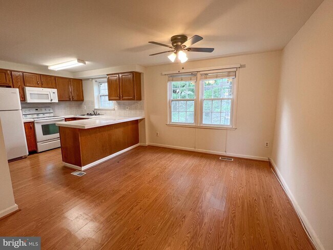 Building Photo - 13206 Lantern Hill Ct