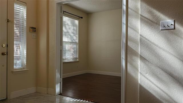 Foto del edificio - 3009 Mill Ridge Dr