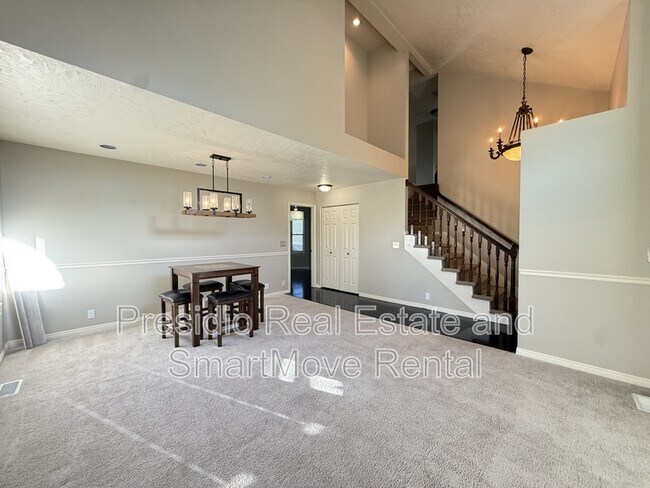 Foto del edificio - 3408 S Huntington Dr