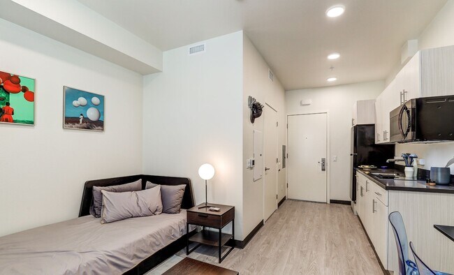 Foto del edificio - 4252 Crenshaw