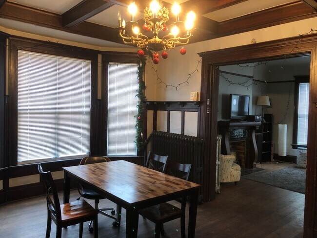 Foto del edificio - Downer upper house