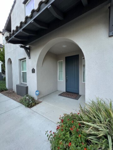 Building Photo - 1626 Cliff Rose Dr