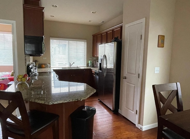 Foto del edificio - 1218 100th Ct SE