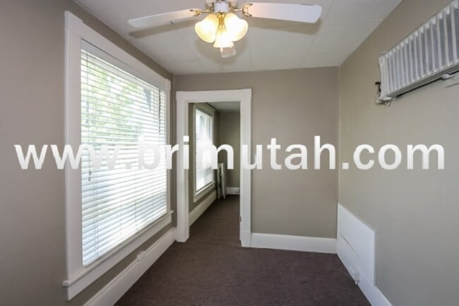 Building Photo - 273-275 S. 400 E. - 10
