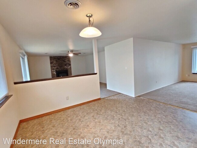 Building Photo - 3 br, 2 bath House - 1214 Firpark Dr SE