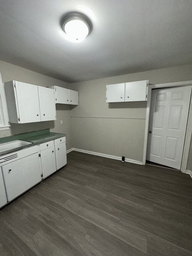 Photo - 2211 Larimore Dr House