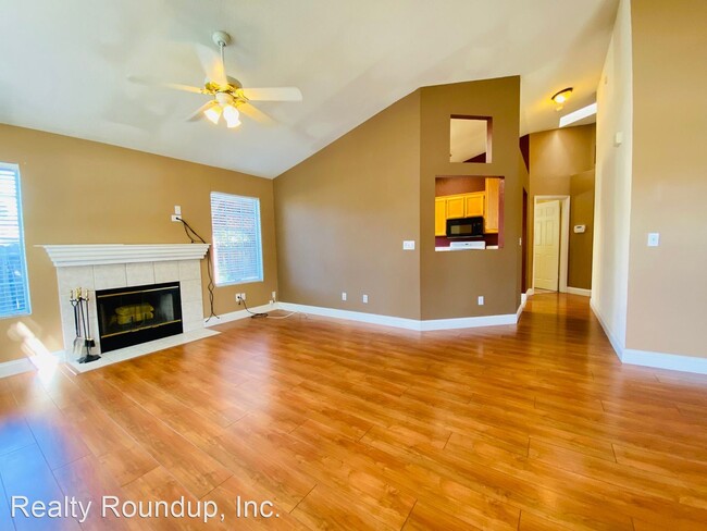 Foto del edificio - 3 br, 2 bath House - 7013 Paloma Blanca Ct