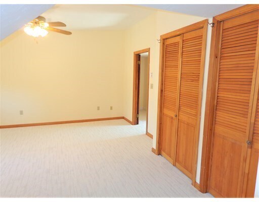 Foto del edificio - 54 Townsend Rd