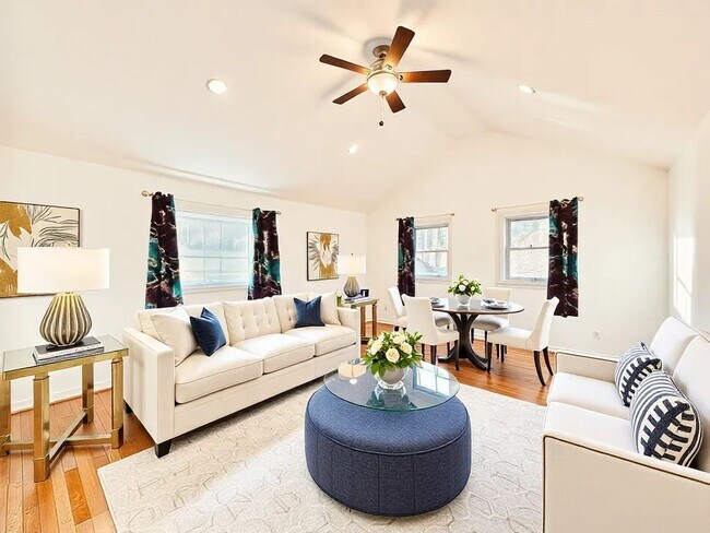 Foto del edificio - 4416 Hallet St