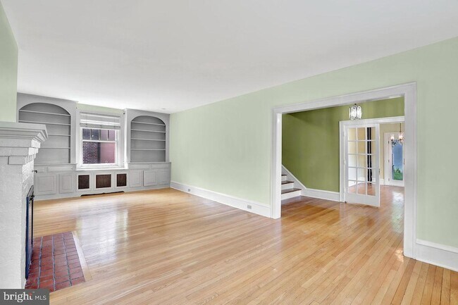 Foto del edificio - 121 Kensington Ave