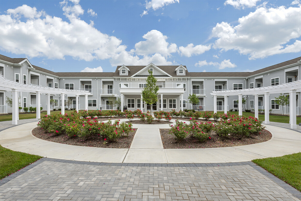 Foto principal - Birchwood & Willows at Cranbury