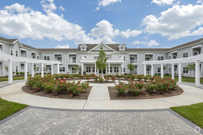 Building Photo - Birchwood & Willows at Cranbury