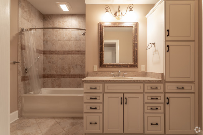 Baño - Capitol View Apartments
