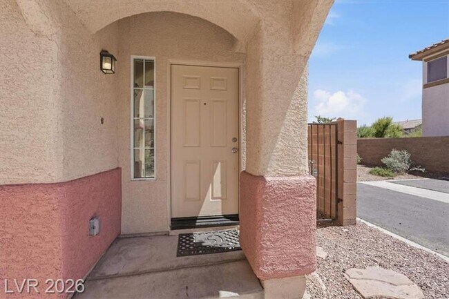 Building Photo - Inviting 3-Bedroom Home with Oversized Loft in Gated Southwest Community