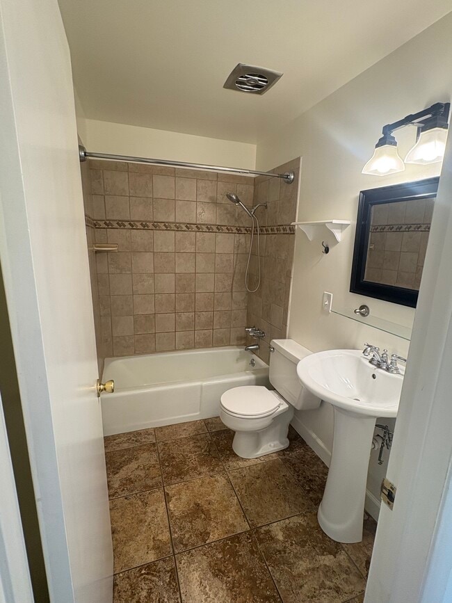 Foto del edificio - 2277 E 3380 S